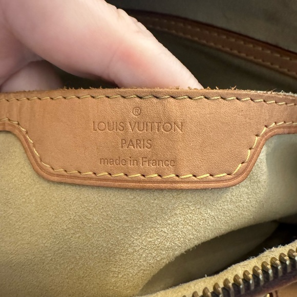 SOLD💗Louis Vuitton Retiro GM 💗 - Picture 10 of 11